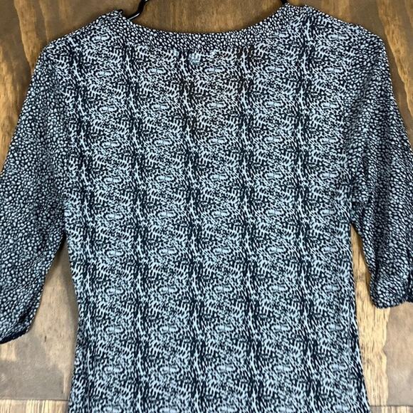 CAbi Womens Blouse White Black Leopard Runched Mesh 1/2 Sleeve Button Down M - Picture 10 of 11